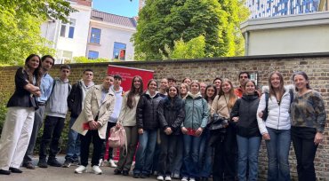 Visita de un grupo del Colegio Salesianos de Sarriguren